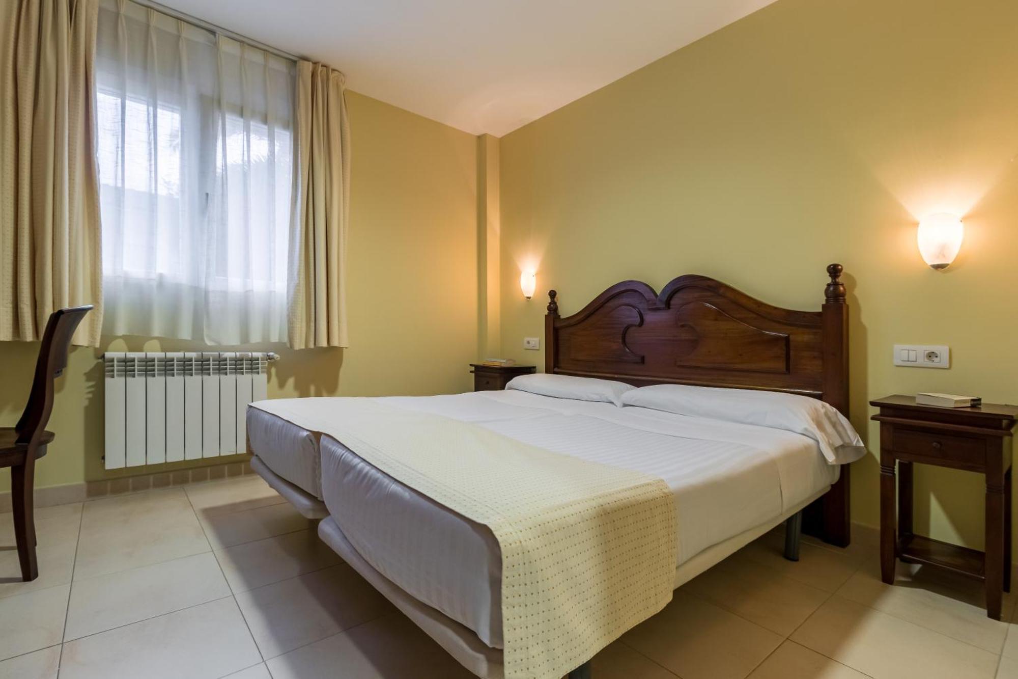 Apartamentos Silken Playa De Toro Llanes Eksteriør bilde